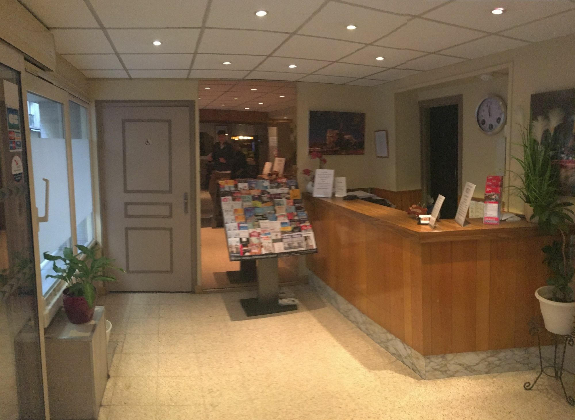 Hotel Jarry Confort Paris Eksteriør billede